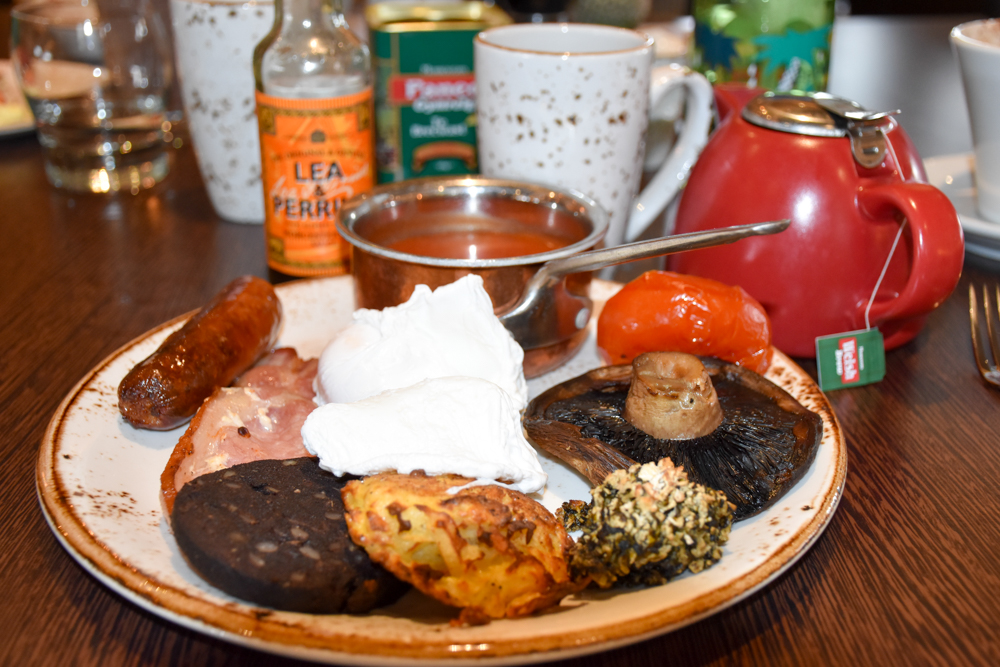 Hotel Indigo Cardiff Wales Walisisches Frühstück Reiseblog Travel Sisi