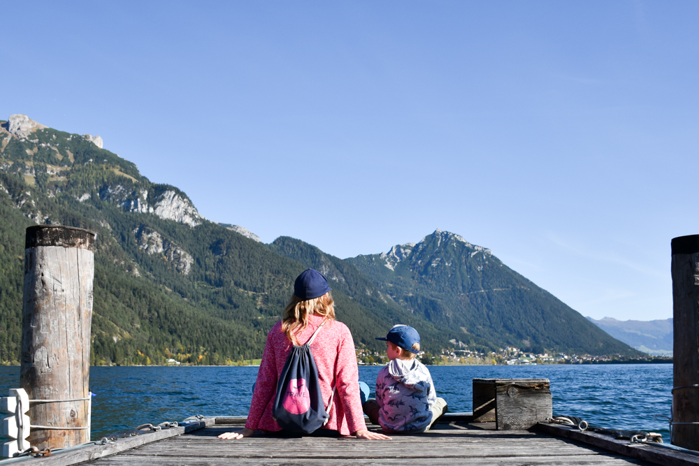 Herbstferien Achensee Tirol Österreich mit Kindern Seeufer Pertisau
