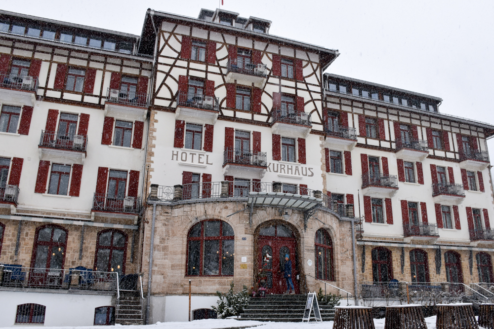 Hoteltipp Bergün Graubünden Schweiz Kurhaus Bergün imposantes Gebäude