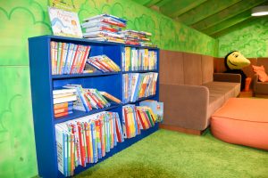 Unterkunftstipp Brigels Graubünden Schweiz Pradas Resort Büchernest im Kids Club