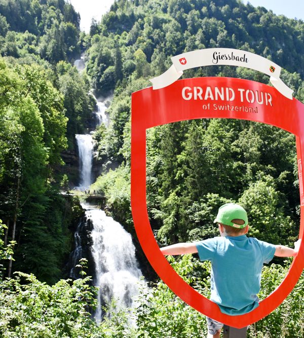 Ausflugstipp Giessbachfälle Brienzersee Schweiz – Naturschönheit erleben in der Ferienregion Interlaken