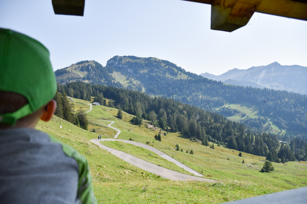 Munggeweg Amden St. Gallen Schweiz Aussichtsreiche Wanderung für Klein und Gross