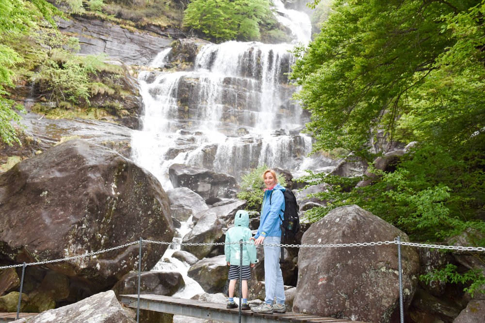 Ausflugstipp Tessin Kugelbahn Wanderung BoBosco Verzascatal Schweiz Wasserfall Überquerung