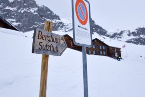 Familienaufenthalt Berghaus Sulzfluh Partnun Prättigau Graubünden Schweiz Schild