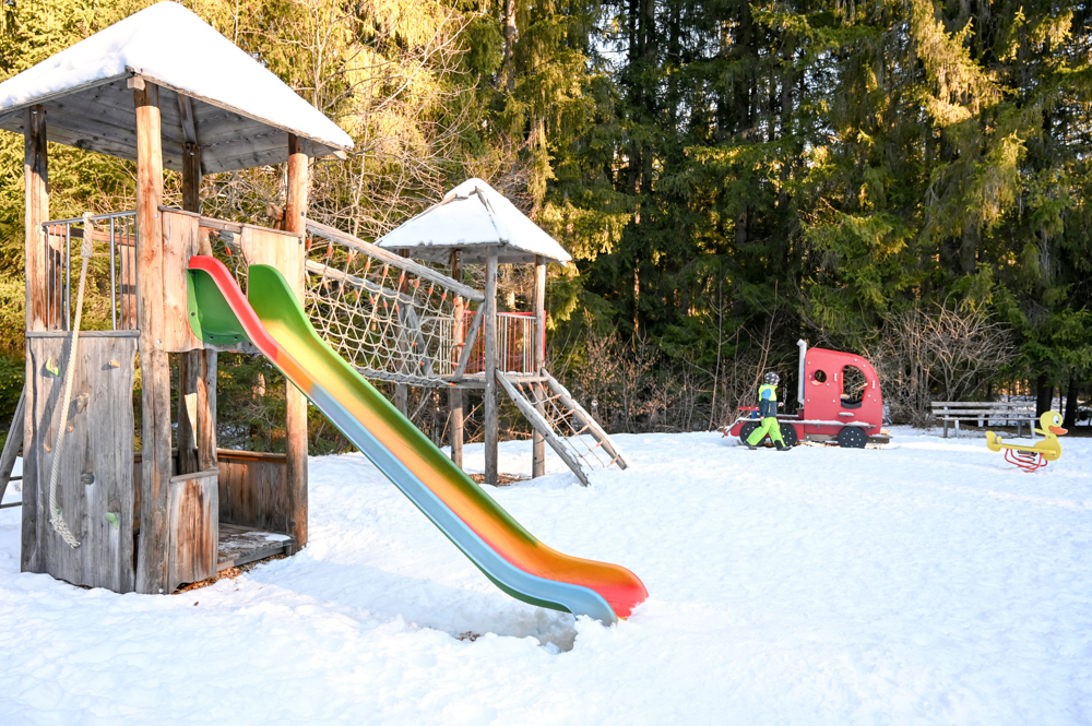 Kulinarik Trail Winter Flims Graubünden Schweiz Spielplatz Flims Waldhaus