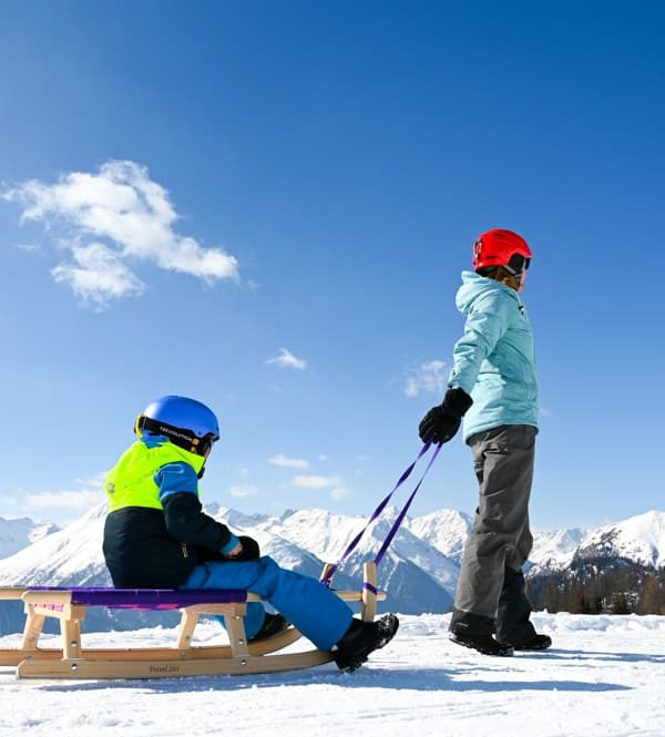 Skiferien Scuol mit Kindern: Die besten Aktivitäten, Ausflüge und Unterkunft im Engadin
