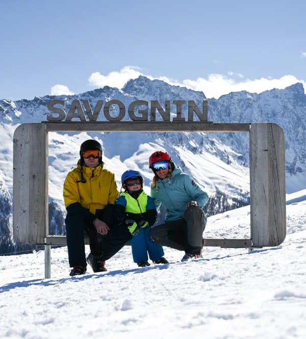 Ein Highlight der Winteraktivitäten in Savognin sind die familienfreundlichen Skipisten
