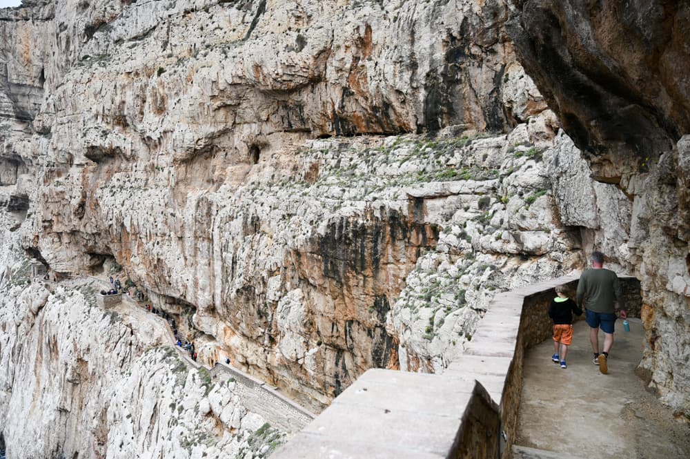Die Escala del Cabirol ist ein spektakulärer Ausflug auf dem Campingtrip durch Sardinien