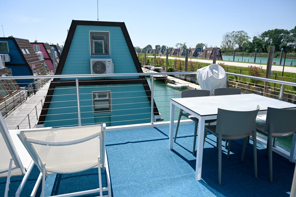 Glamping Lignano Sabbiadoro Hausboot Marina Azzurra Resort