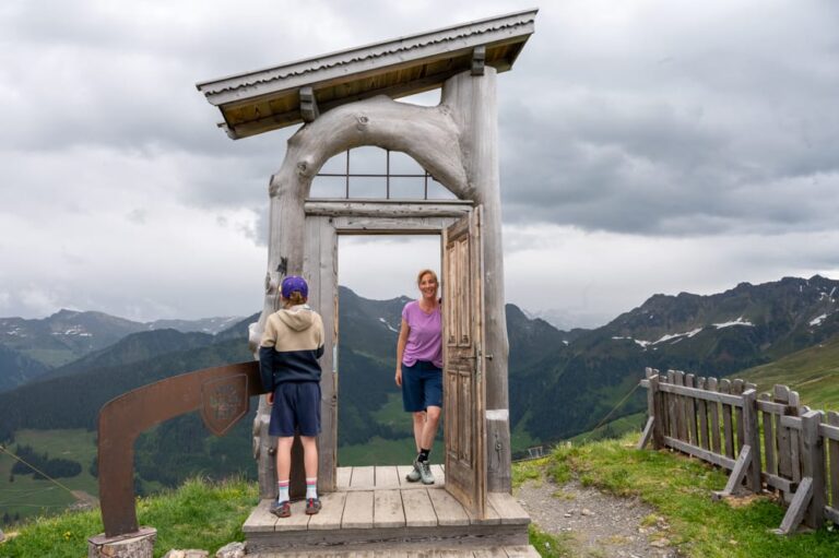 Alpbachtal mit Kindern – Familienurlaub zwischen Naturabenteuern, Gipfelsieg und Entspannung